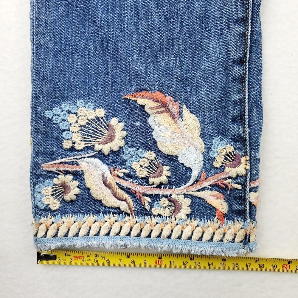 Driftwood Colette Classic Fit Jeans Floral Raw Hem Women's "29x26" Actual 31x26 - Picture 7 of 11